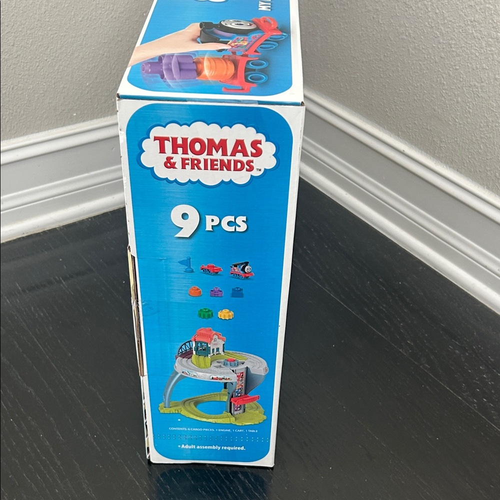 Fisher-Price Thomas & Friends My First Train Table - Picture 3 of 6